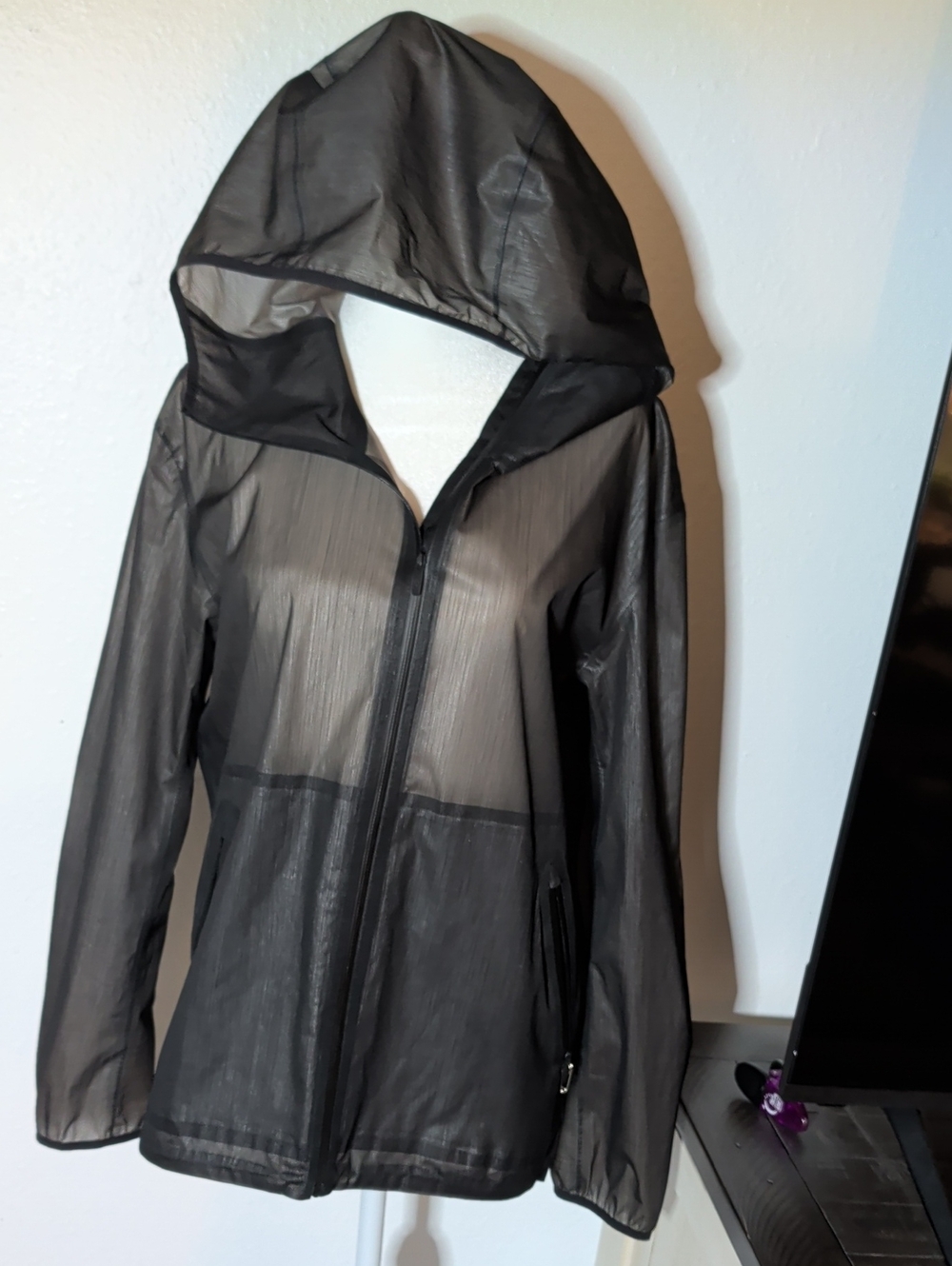 lululemon athletica Sheer Black Hooded Zip Jacket